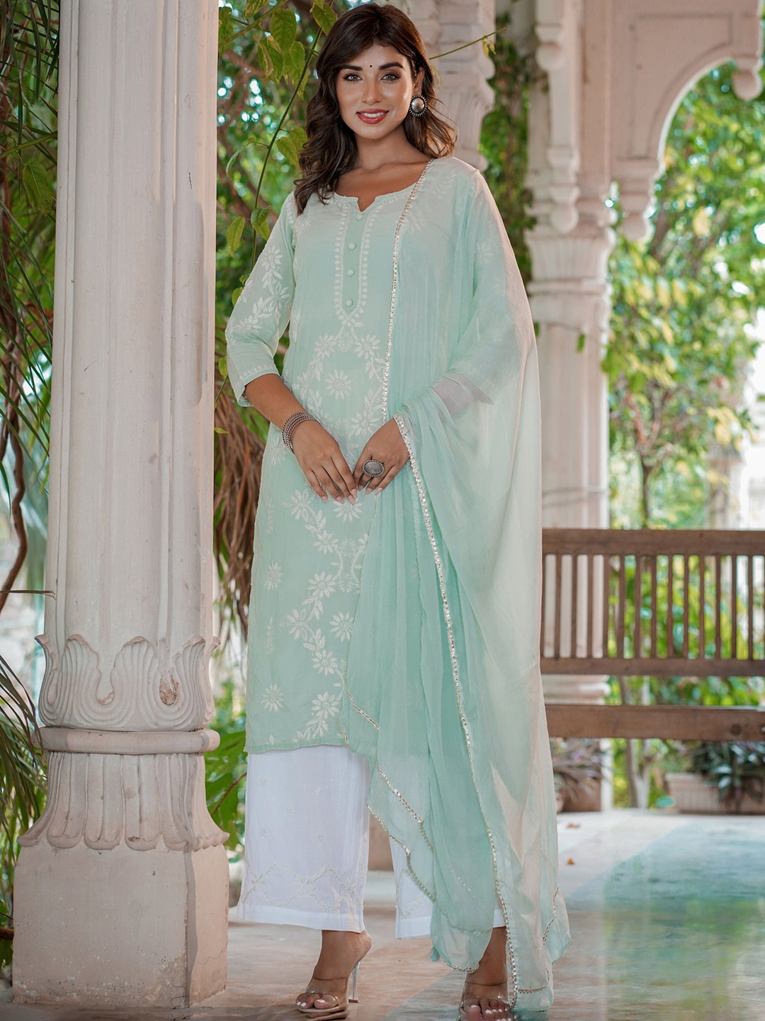 

KAAJH Floral Embroidered Chikankari Pure Cotton Kurta & Palazzos With Dupatta, Green