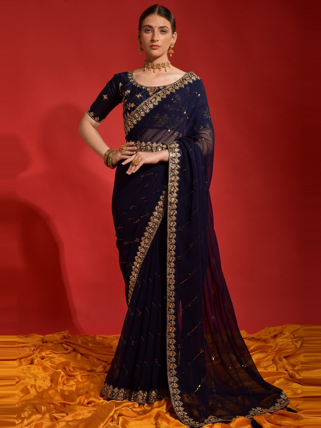 

GAJARAI Embroidered Belted Saree, Navy blue