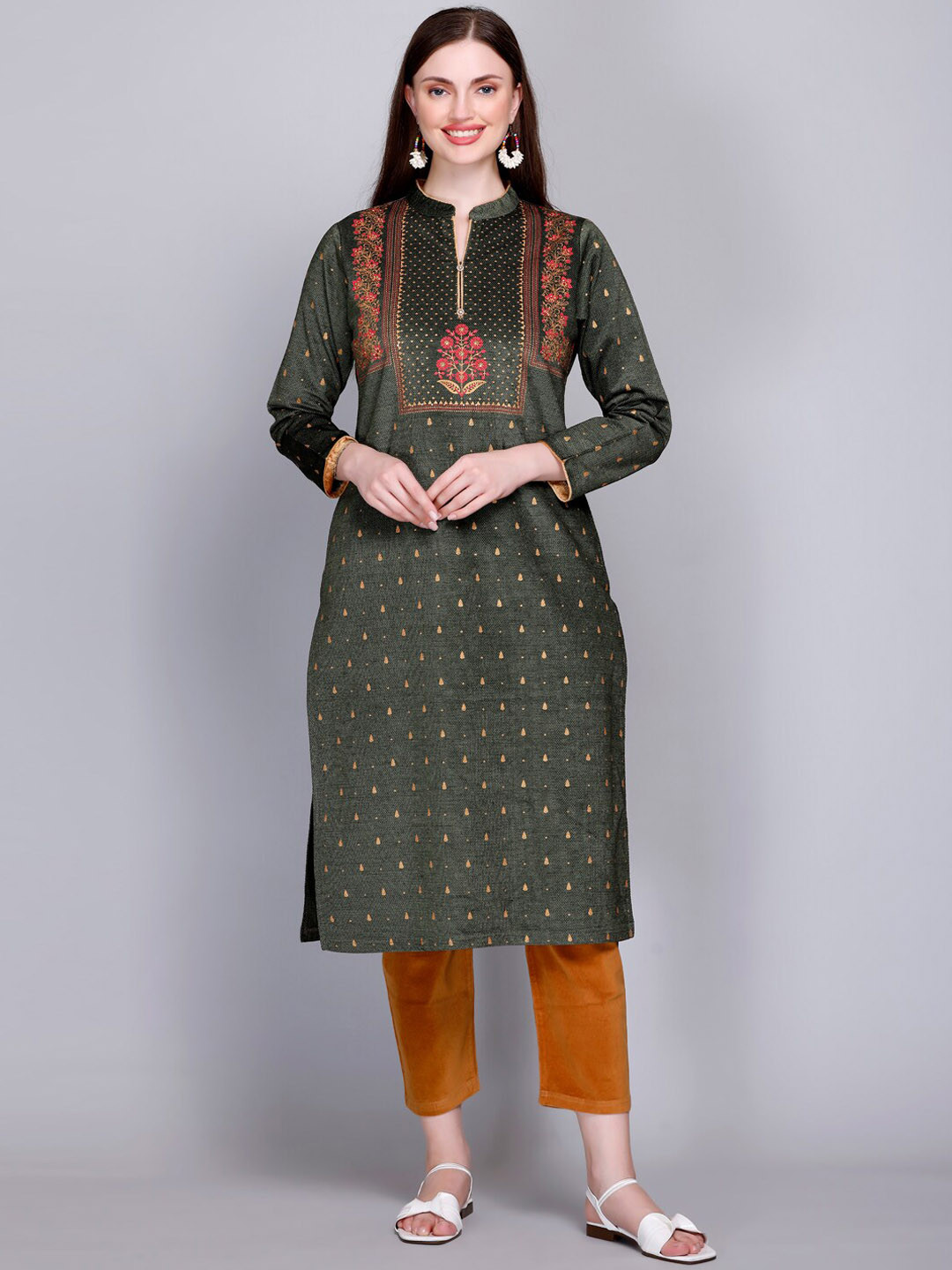 

VELVTINE Floral Embroidered Regular Pure Wool Kurta With Trousers & Dupatta, Green