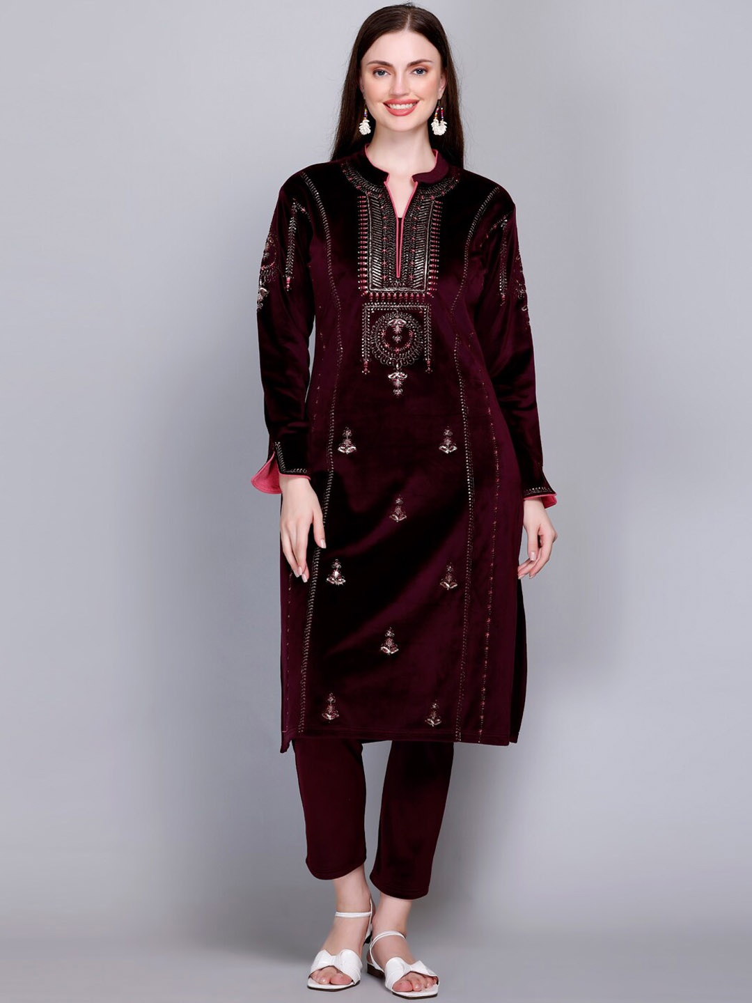 

VELVTINE Floral Embroidered Regular Pure Wool Kurta with Trousers & With Dupatta, Burgundy