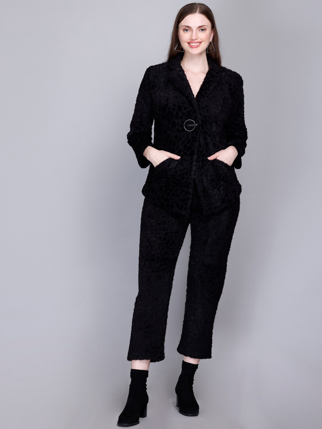 

VELVTINE Pure Woollen Co-Ord Set, Black