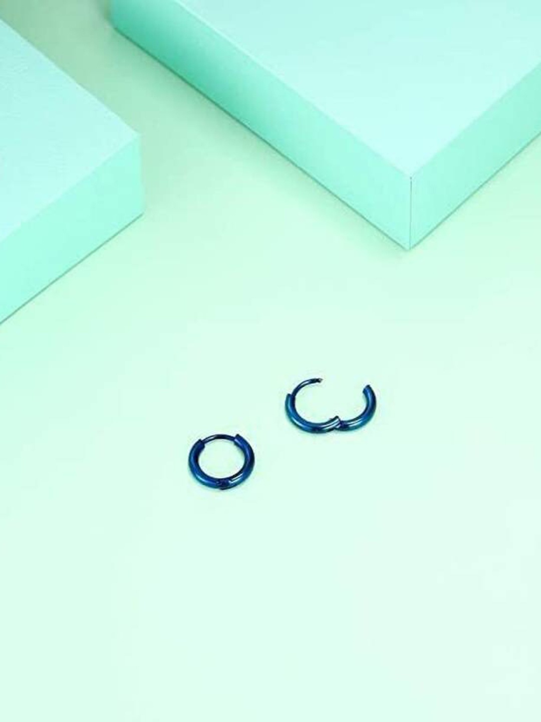 

VIEN Set of 2 Assorted Circular Hoop Earrings