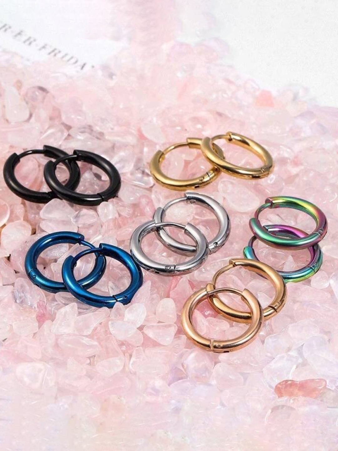 

VIEN Set of 5 Assorted Circular Hoop Earrings