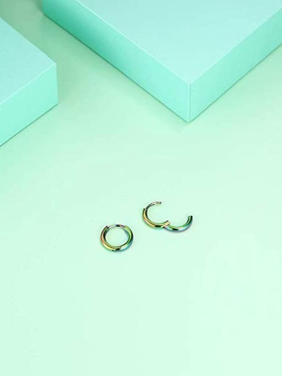 

VIEN Set of 2 Assorted Circular Hoops Earrings
