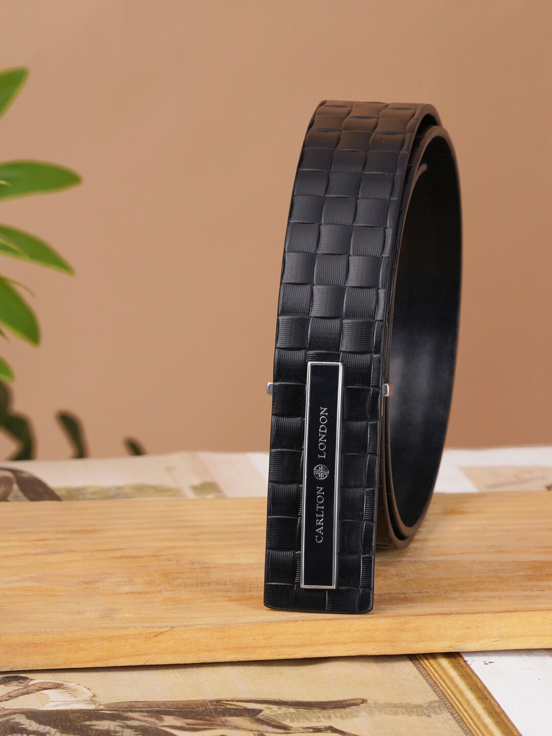 

Carlton London Men Textured Leather Belt, Black