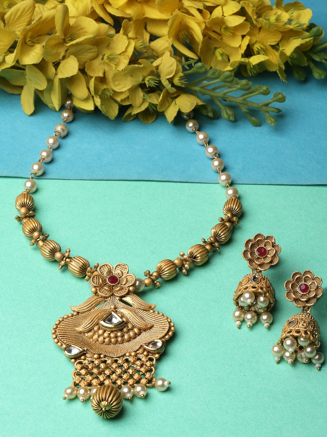 

ADIVA Gold-Plated Kundan-Studded & Beaded Jewellery Set