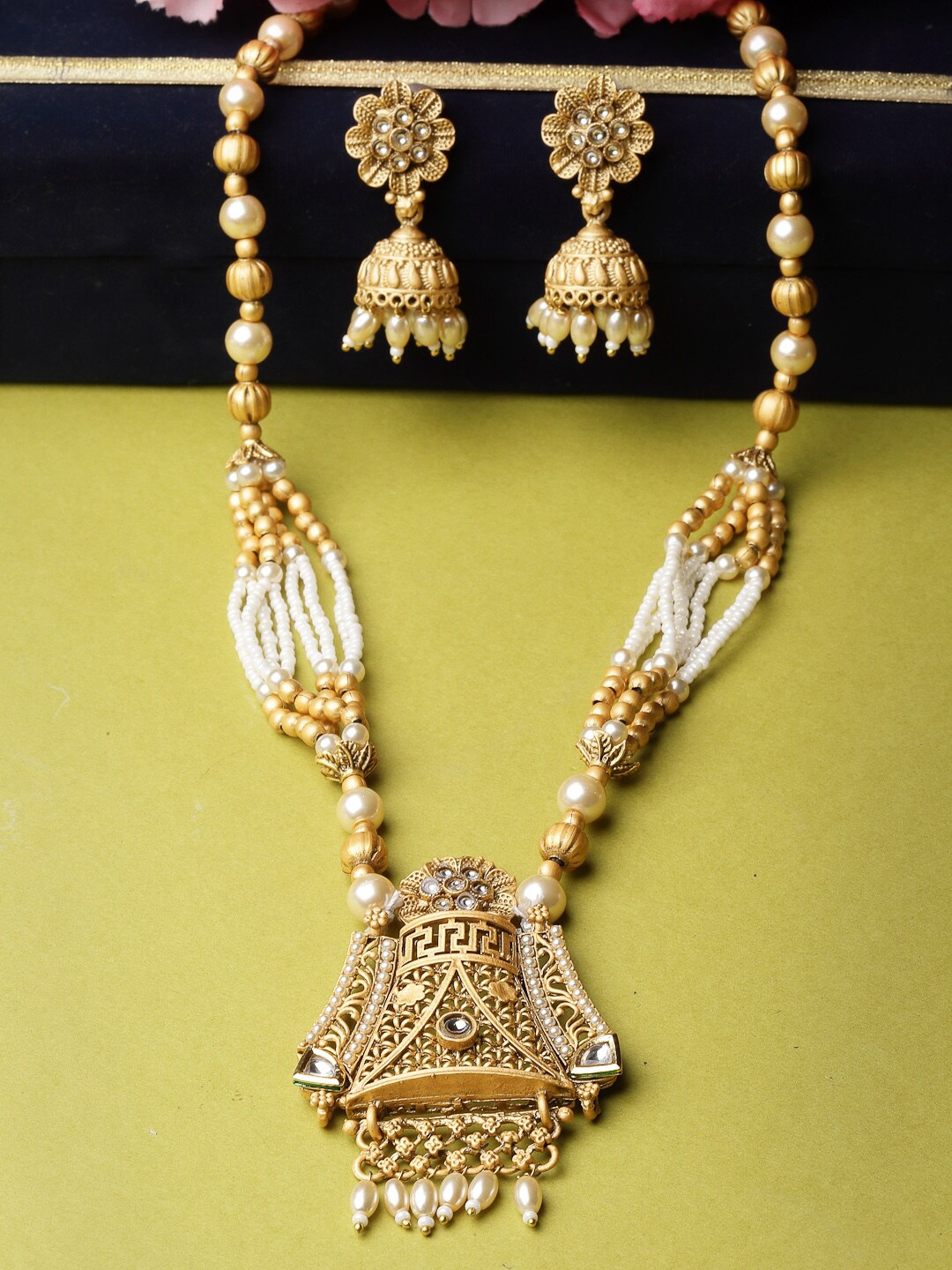 

ADIVA Gold-Plated Stone-Studded & Pearl Beaded Jewellery Set