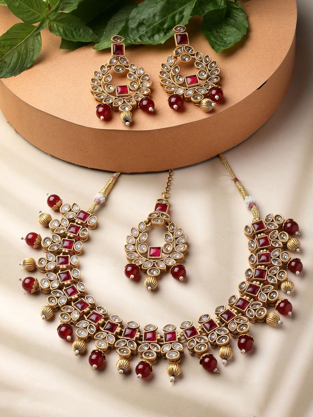 

ADIVA Gold-Plated Kundan Stone-Studded & Beaded Jewellery Set