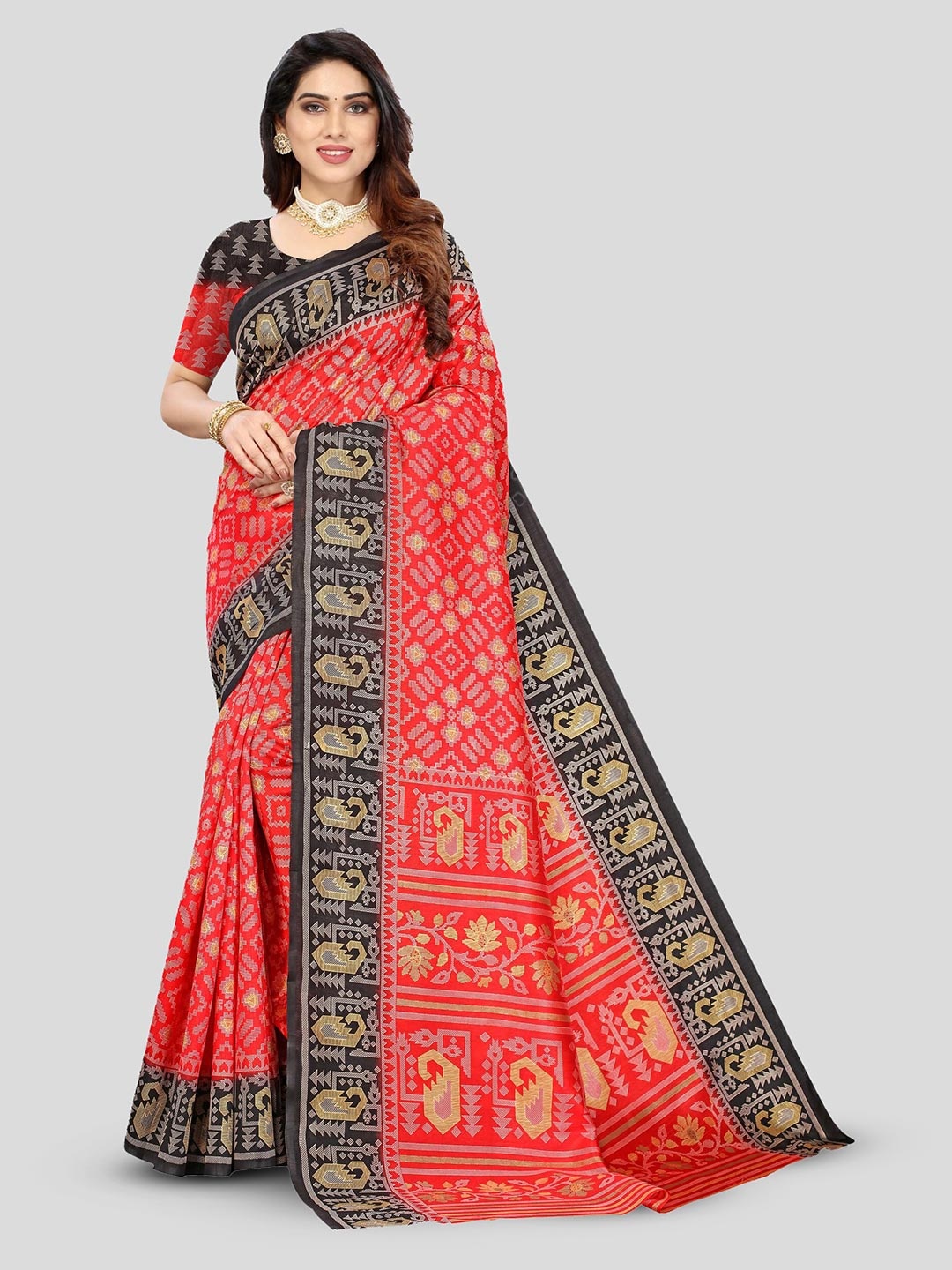 

Fevinaa Geometric Printed Saree, Red