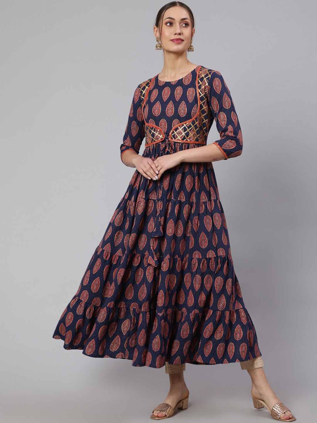 

GLAM ROOTS Paisley Printed Anarkali Kurta, Blue