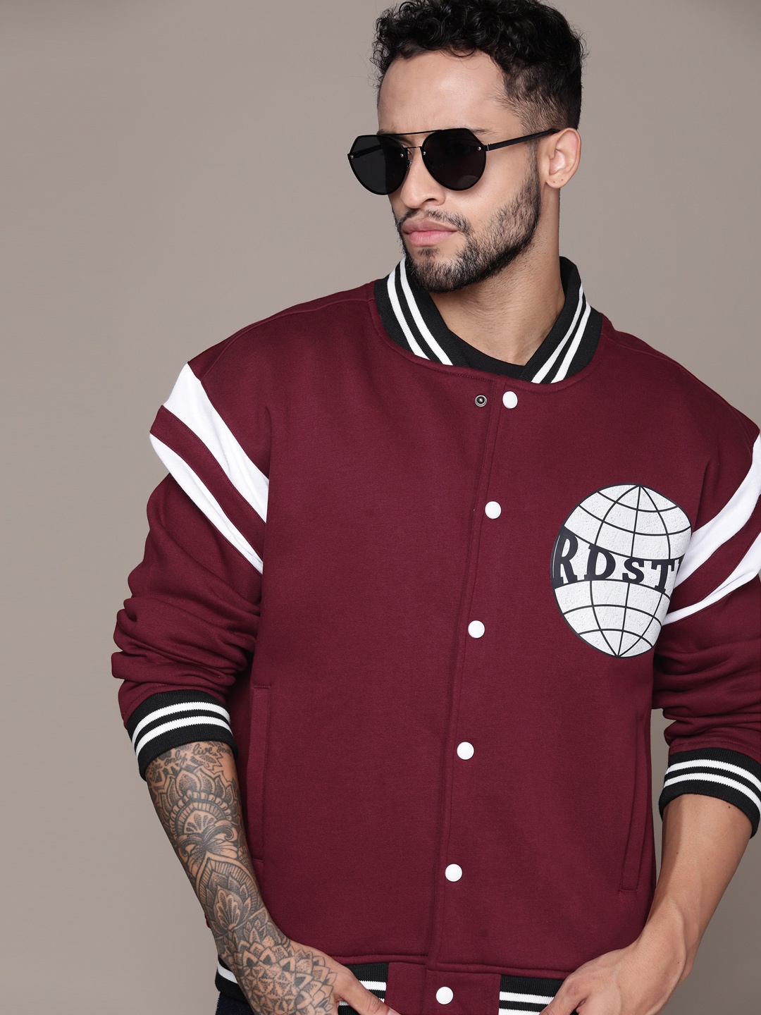 

Roadster Men Graphic Printed Front-Open Sweatshirt, Maroon