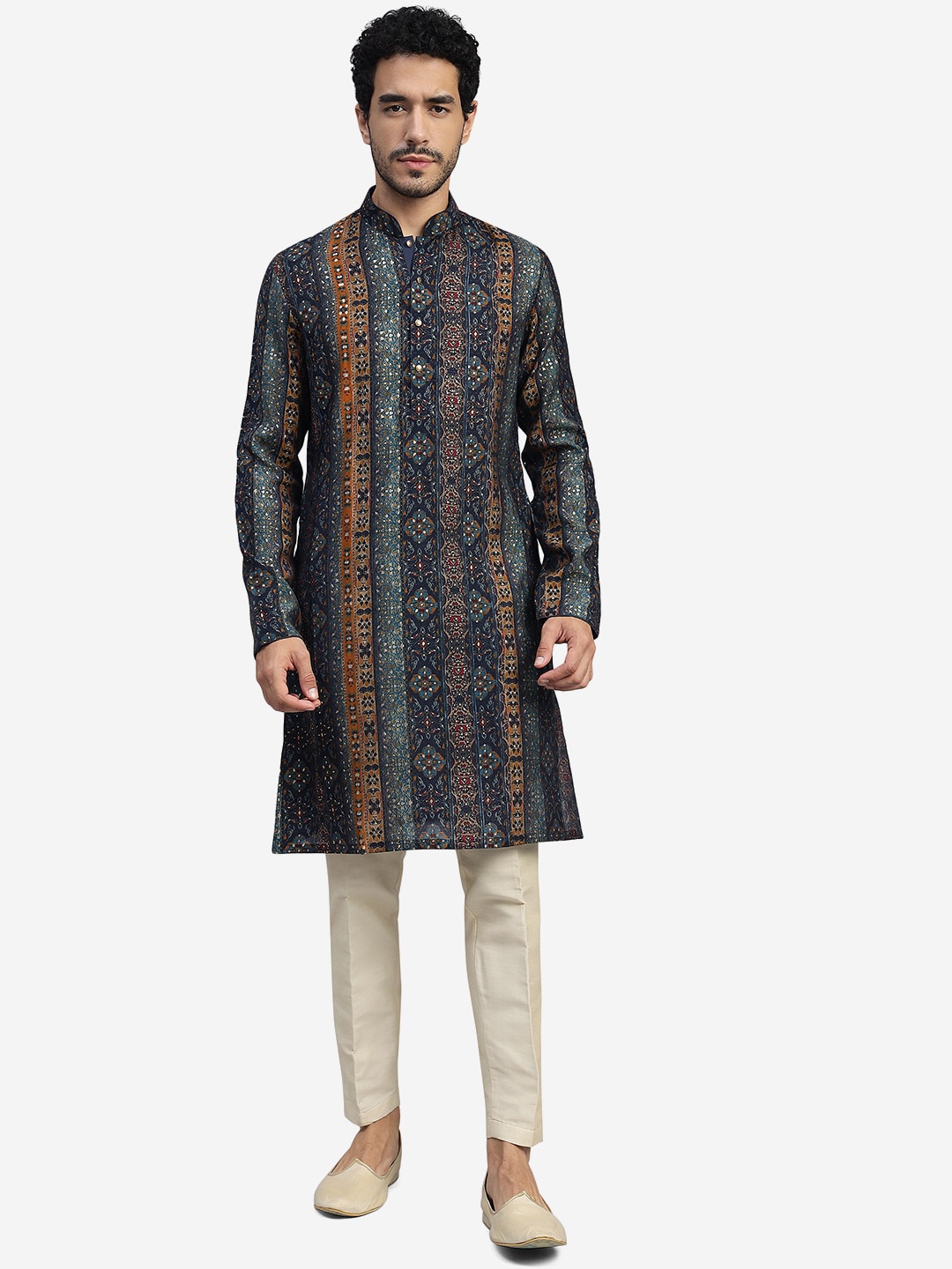 

THE KURTA COMPANY Ethnic Motifs Printed Mandarin Collar Straight Silk Kurta, Blue