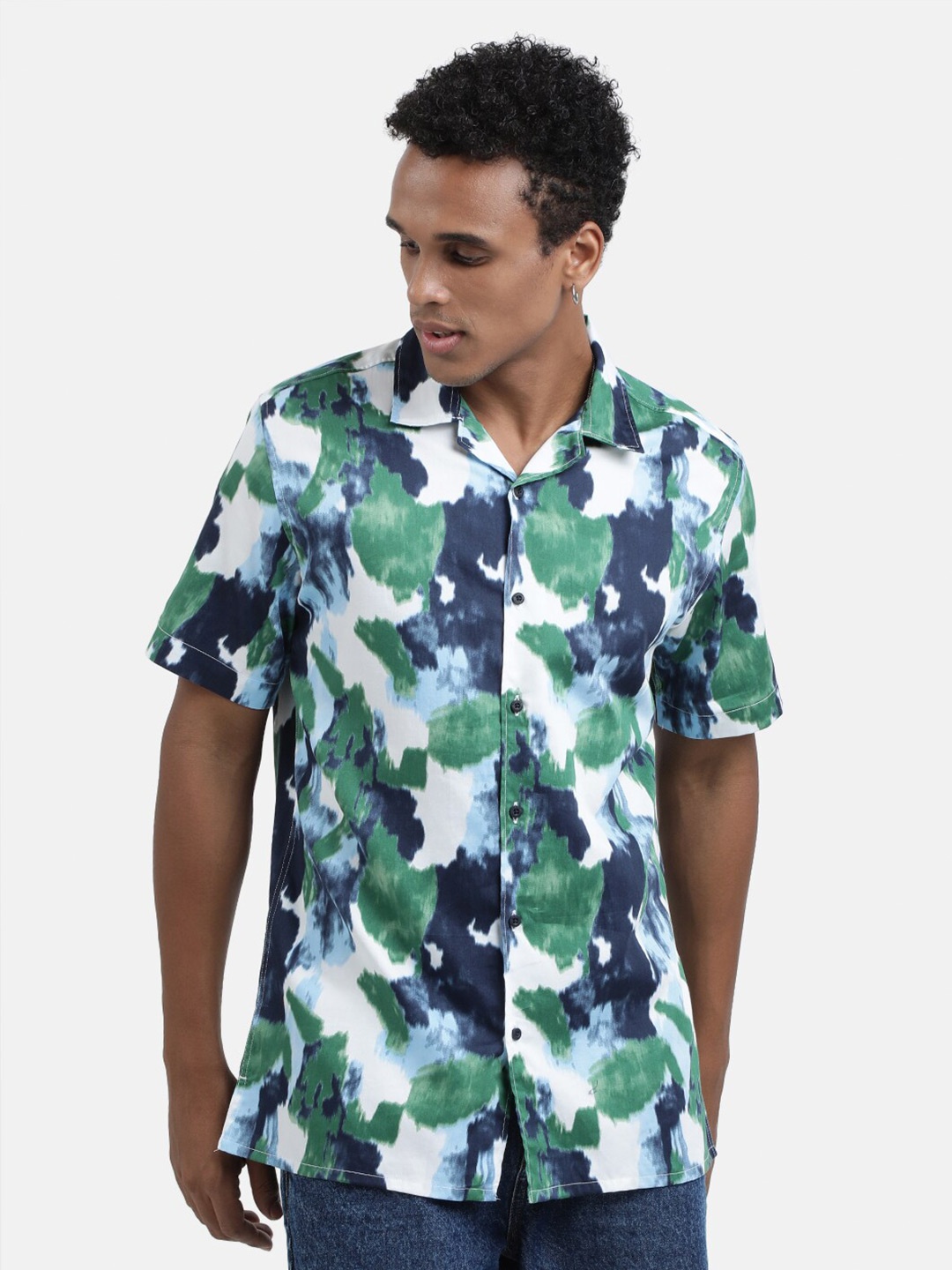 

Bene Kleed Abstract Printed Cuban Collar Pure Cotton Casual Shirt, White