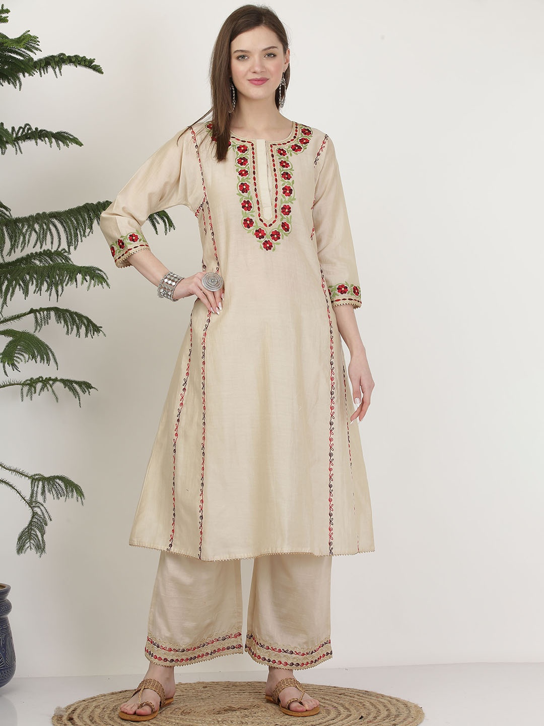 

KAANCHIE NANGGIA Floral Embroidered A-line Gotta Patti Pure Silk Kurta With Palazzos, Beige