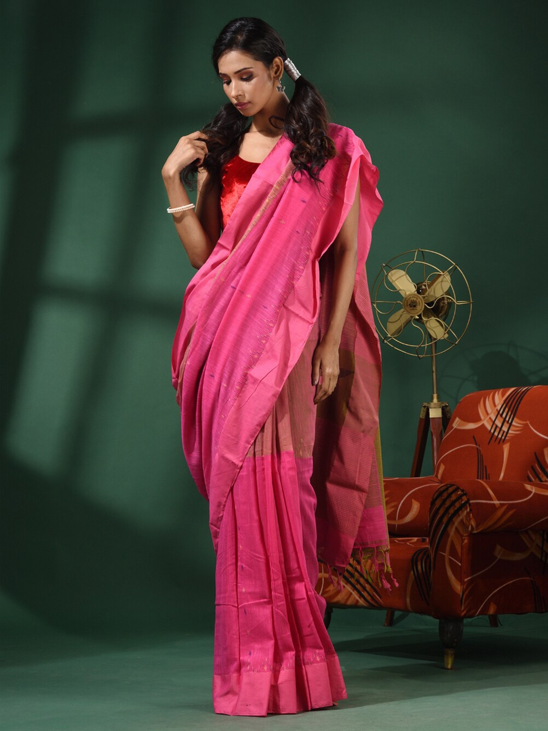 

Charukriti Ethnic Motifs Woven Design Pure Cotton Saree, Pink