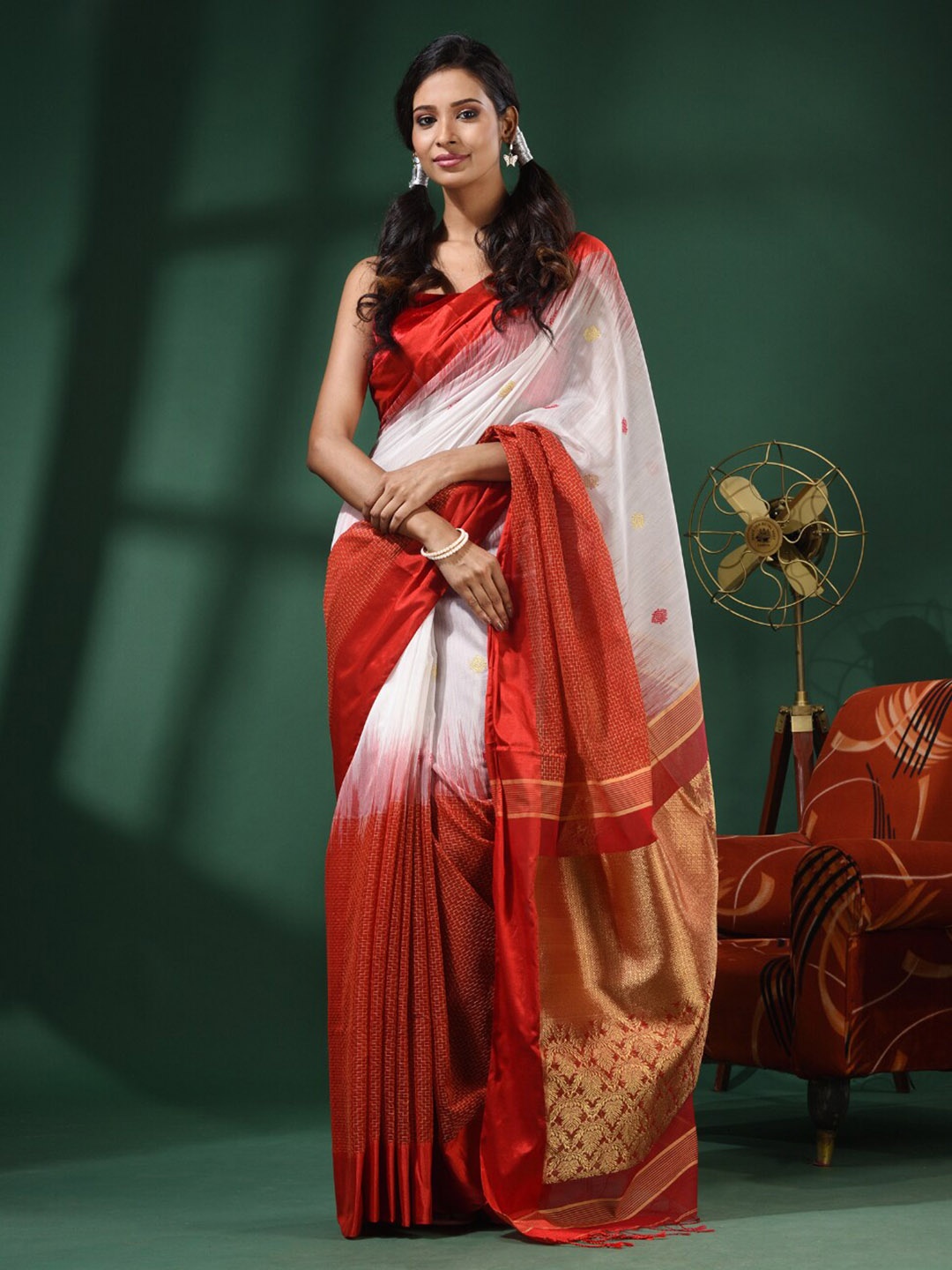 

Charukriti Ethnic Motifs Woven Design Zari Saree, White