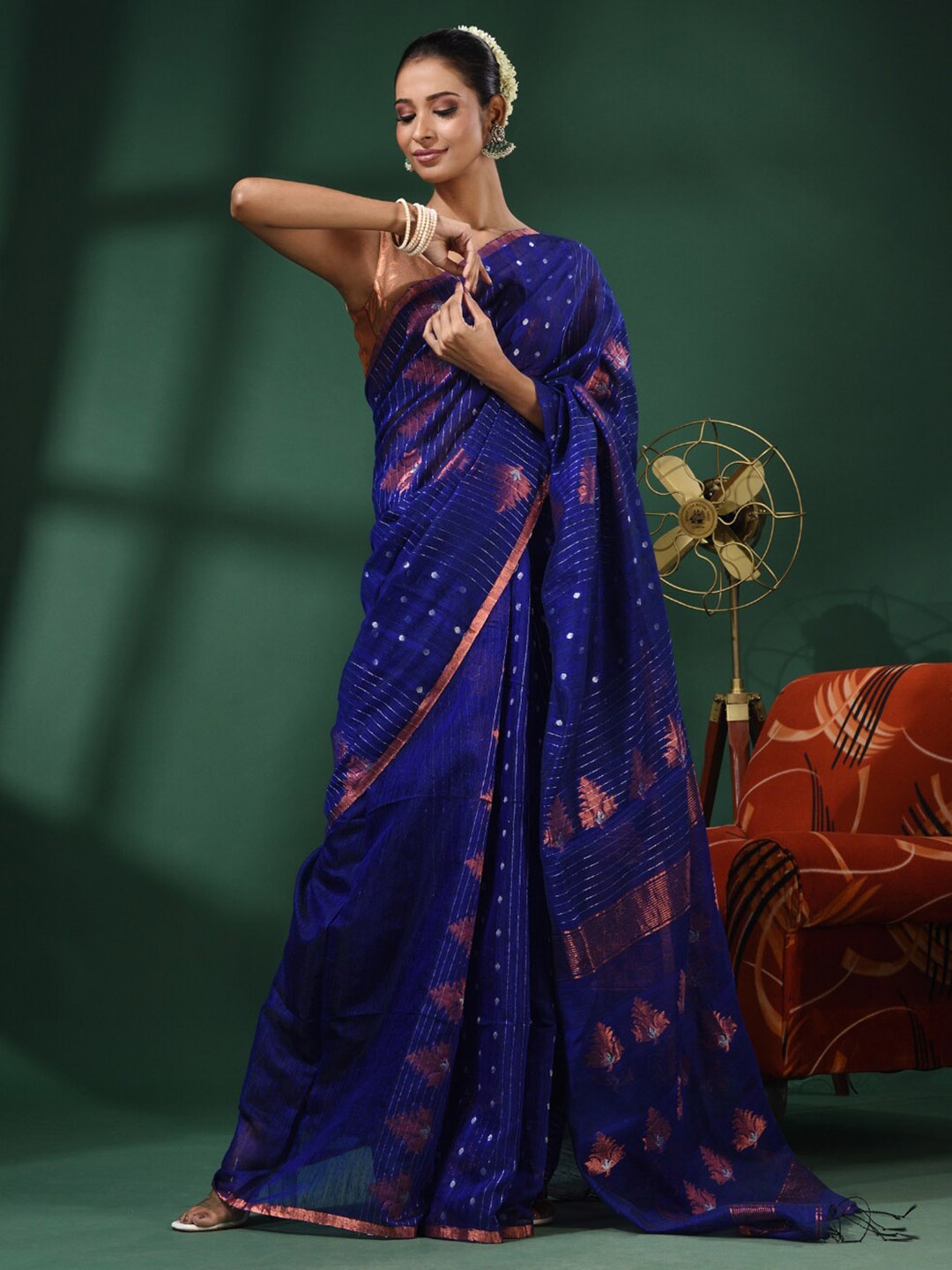 

Charukriti Woven Design Zari Pure Silk Saree, Blue