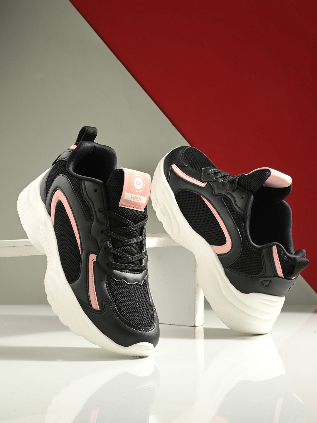 

HRX by Hrithik Roshan Women Black & White Textured Mesh Comfort Insole Sneakers