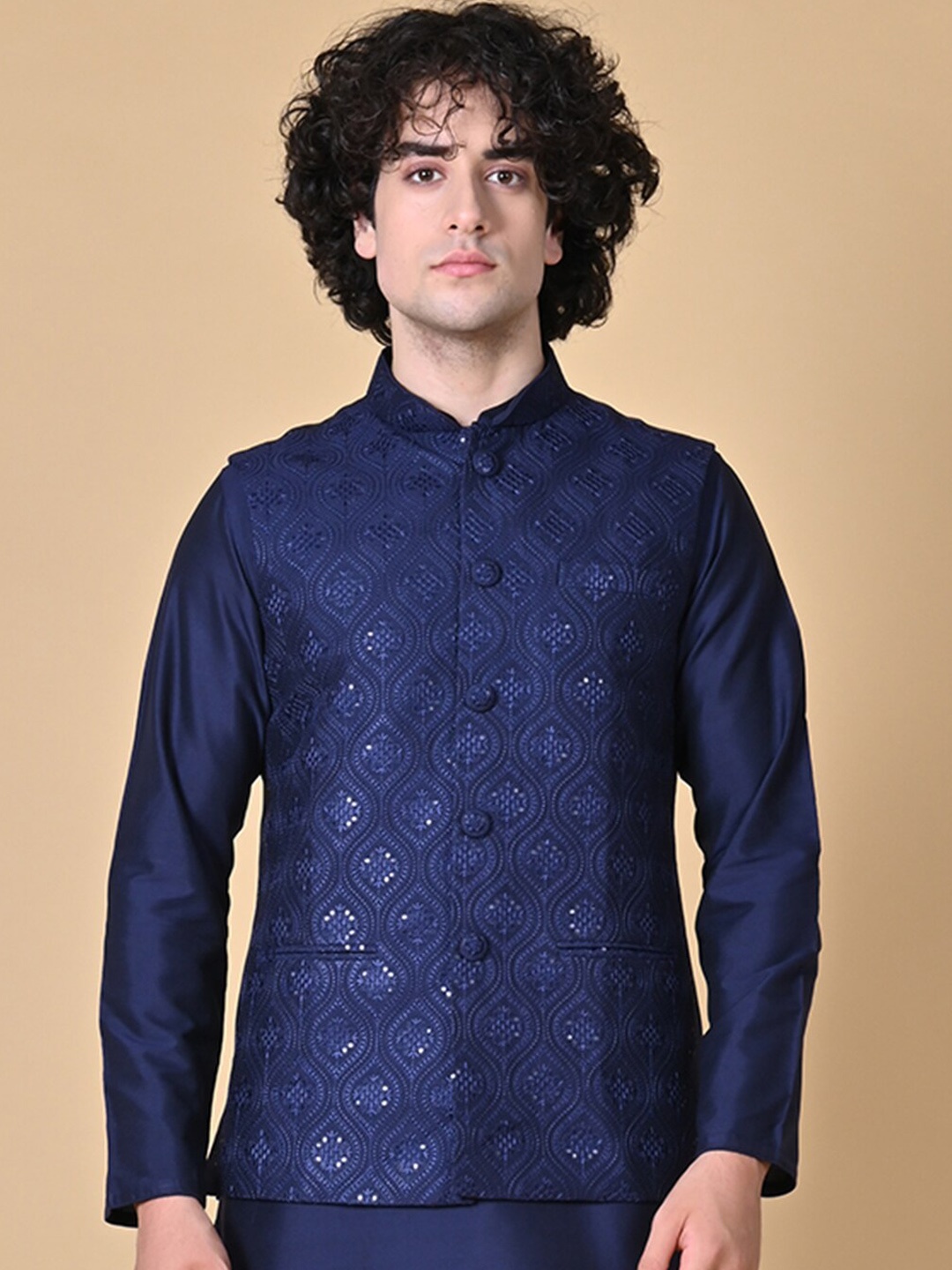 

MAAHI FABS Mandarin Collar Kurta with Churidar & Nehru jacket, Blue