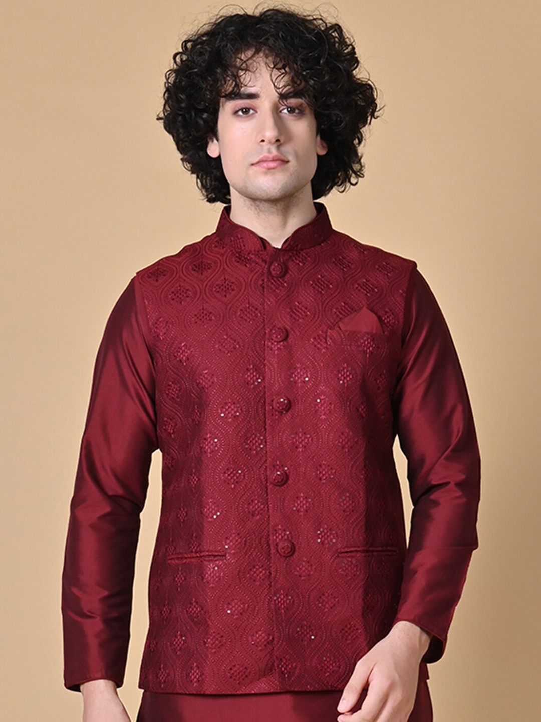 

MAAHI FABS Mandarin Collar Kurta with Churidar & Nehru jacket, Maroon