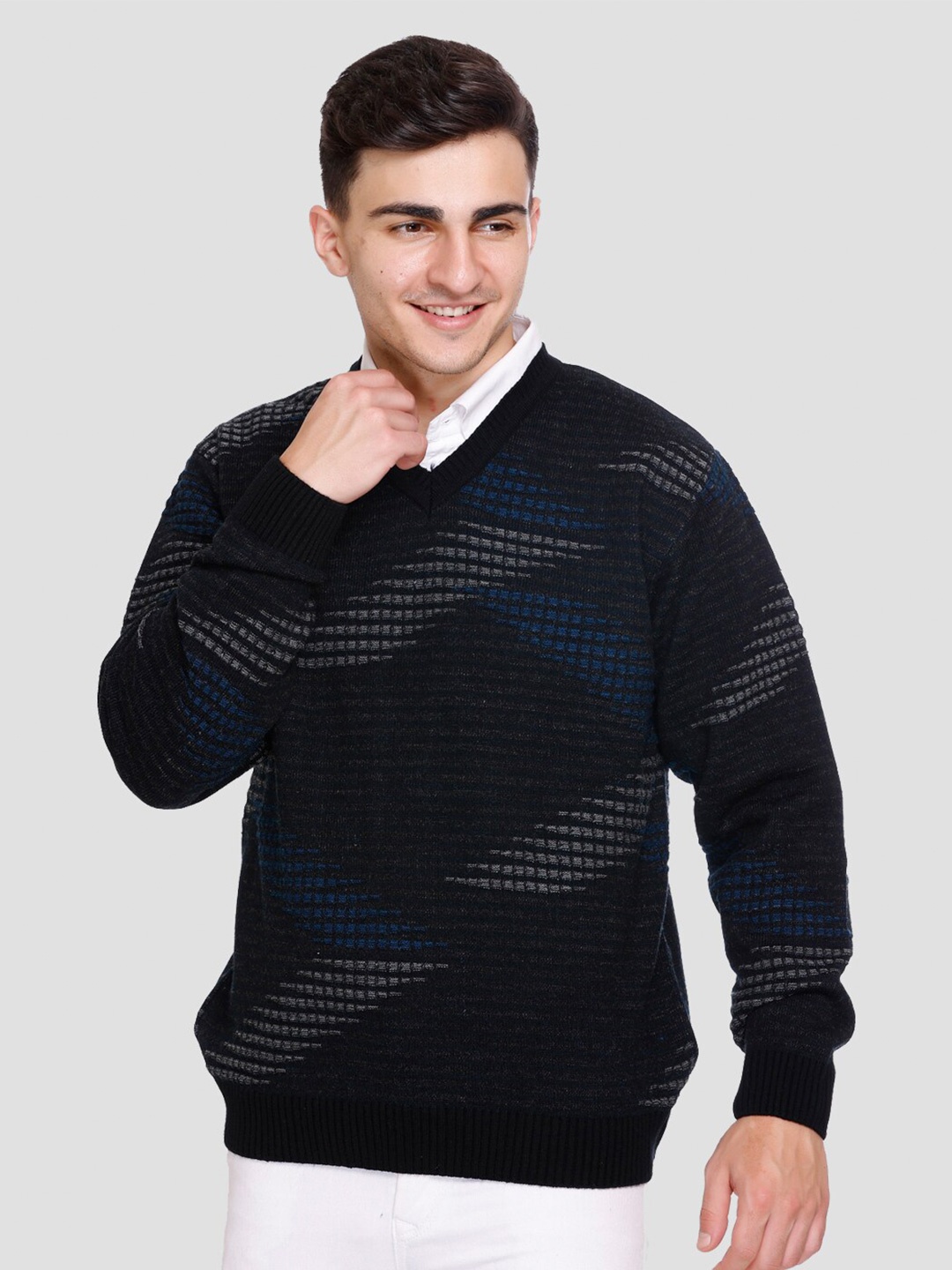

aarbee Cable Knit V-Neck Acrylic Pullover, Black