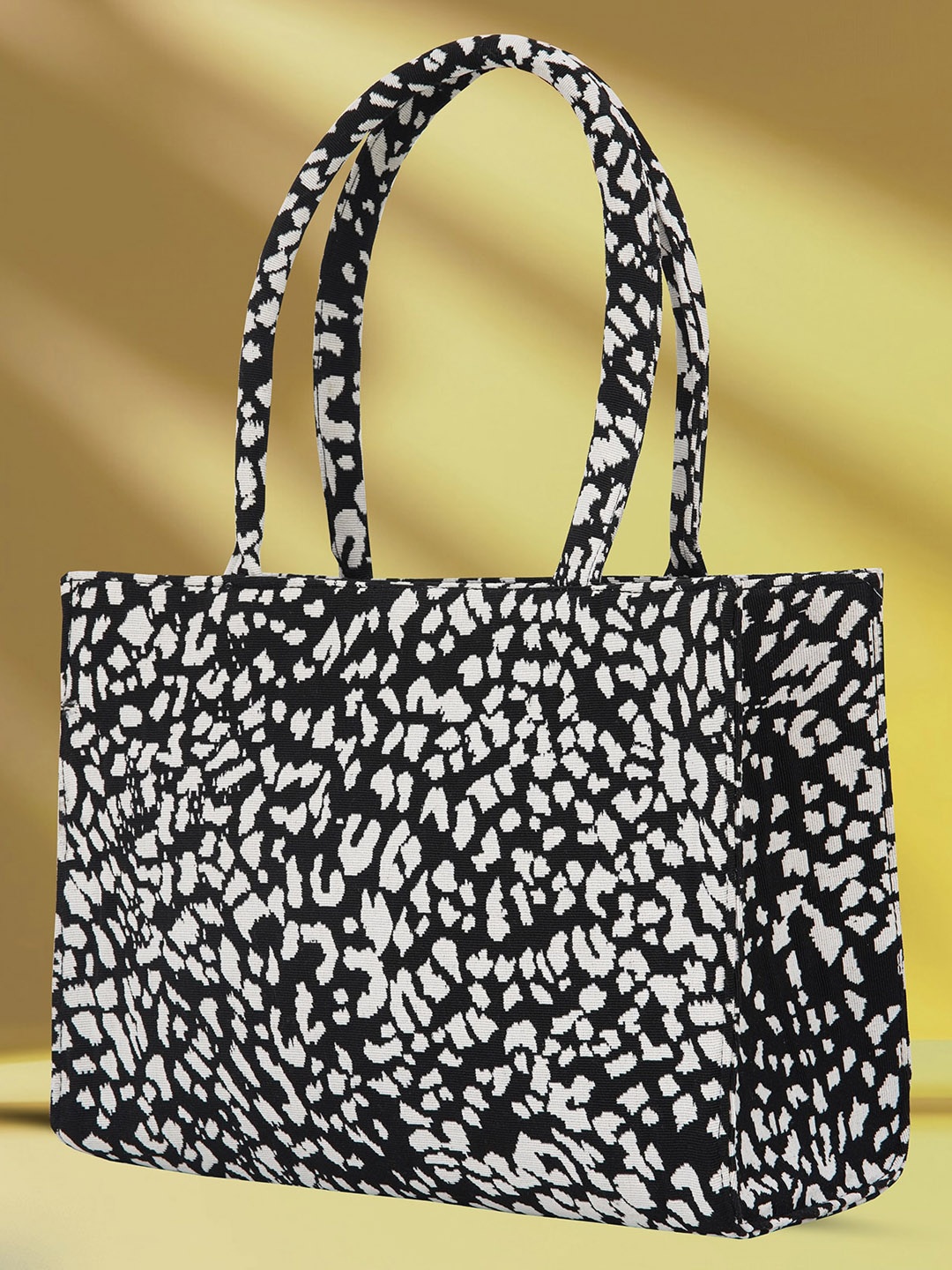 

LEKHX Abstract Printed Oversized Structured Tote Bag, Black