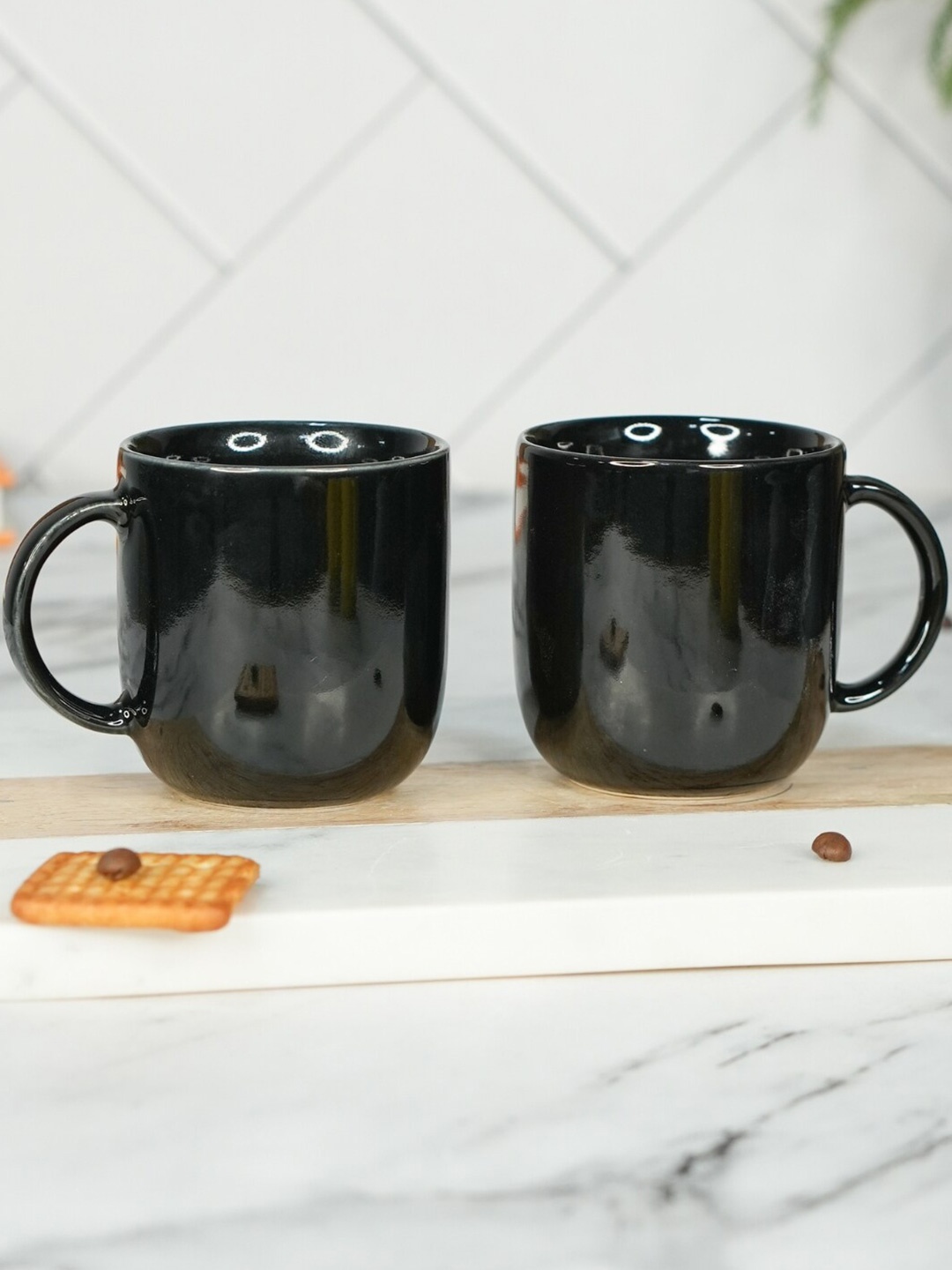 

LIVING ROOTS Black 4 Pieces Ceramic Glossy Cups 200ml each