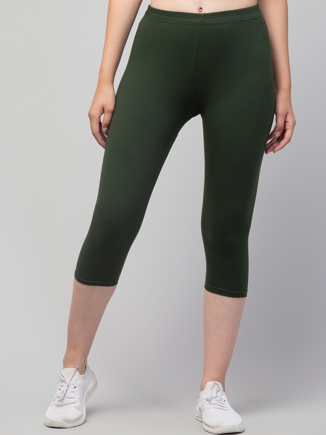 

Apraa & Parma Mid-Rise Skinny Fit Capris, Olive