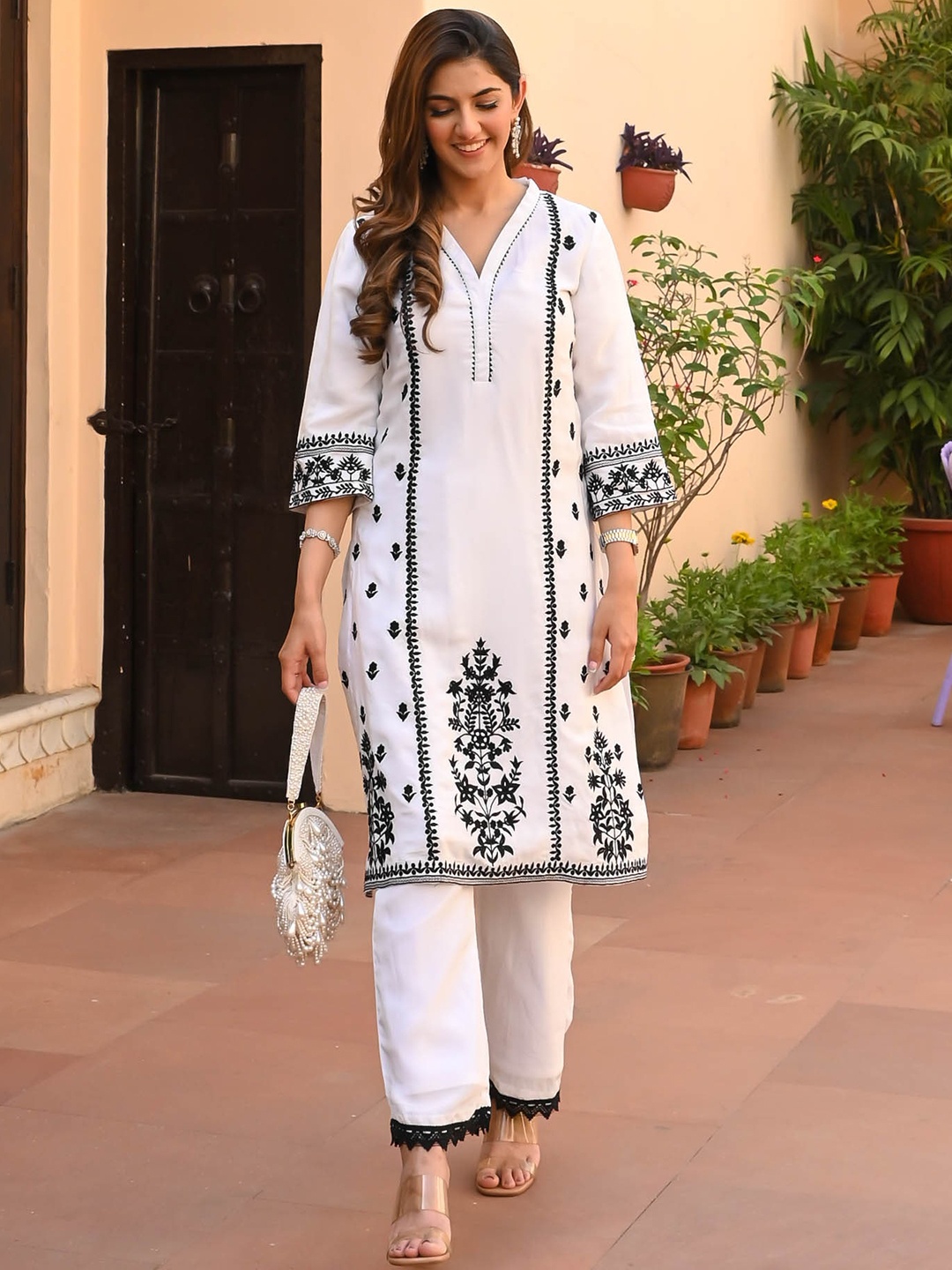 

Bunaai Ethnic Motifs Embroidered Kurta with Trousers, White
