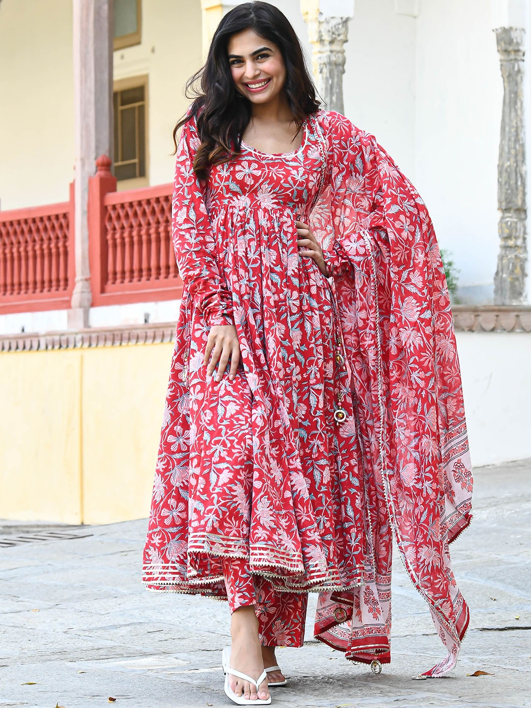 

Bunaai Floral Printed Gotta Patti Pure Cotton Anarkali Kurta & Trousers With Dupatta, Red