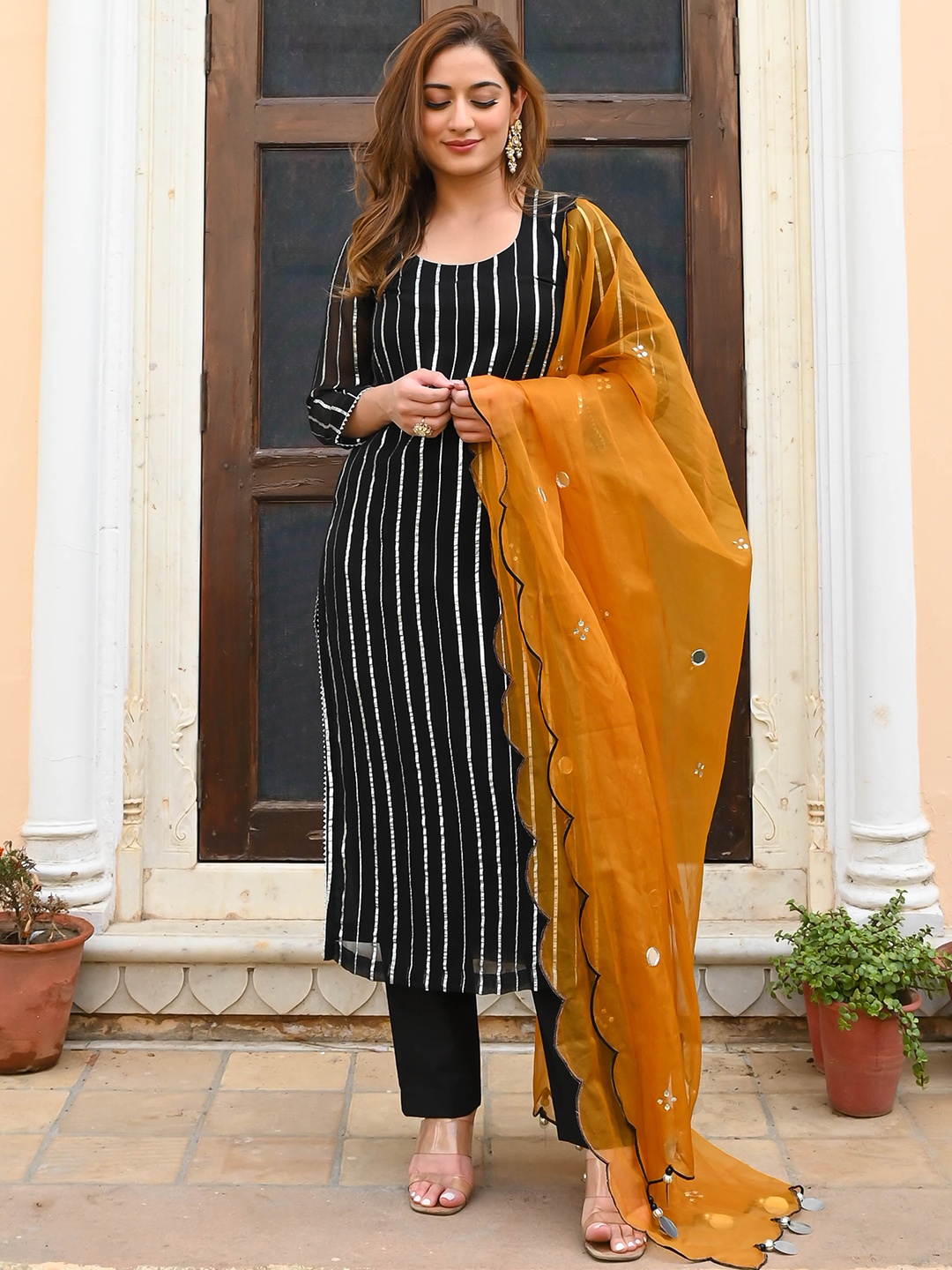 

Bunaai Striped Round Neck Regular Gotta Patti Kurta With Trousers & Dupatta, Black