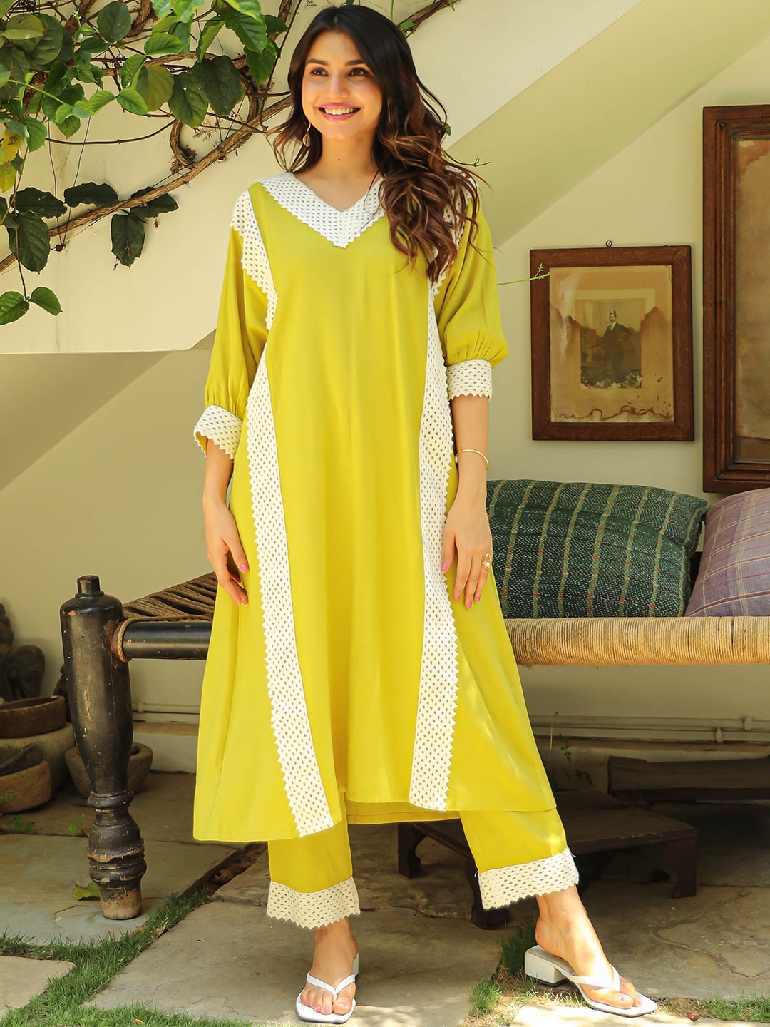

Bunaai A-line Kurta with Trousers, Yellow