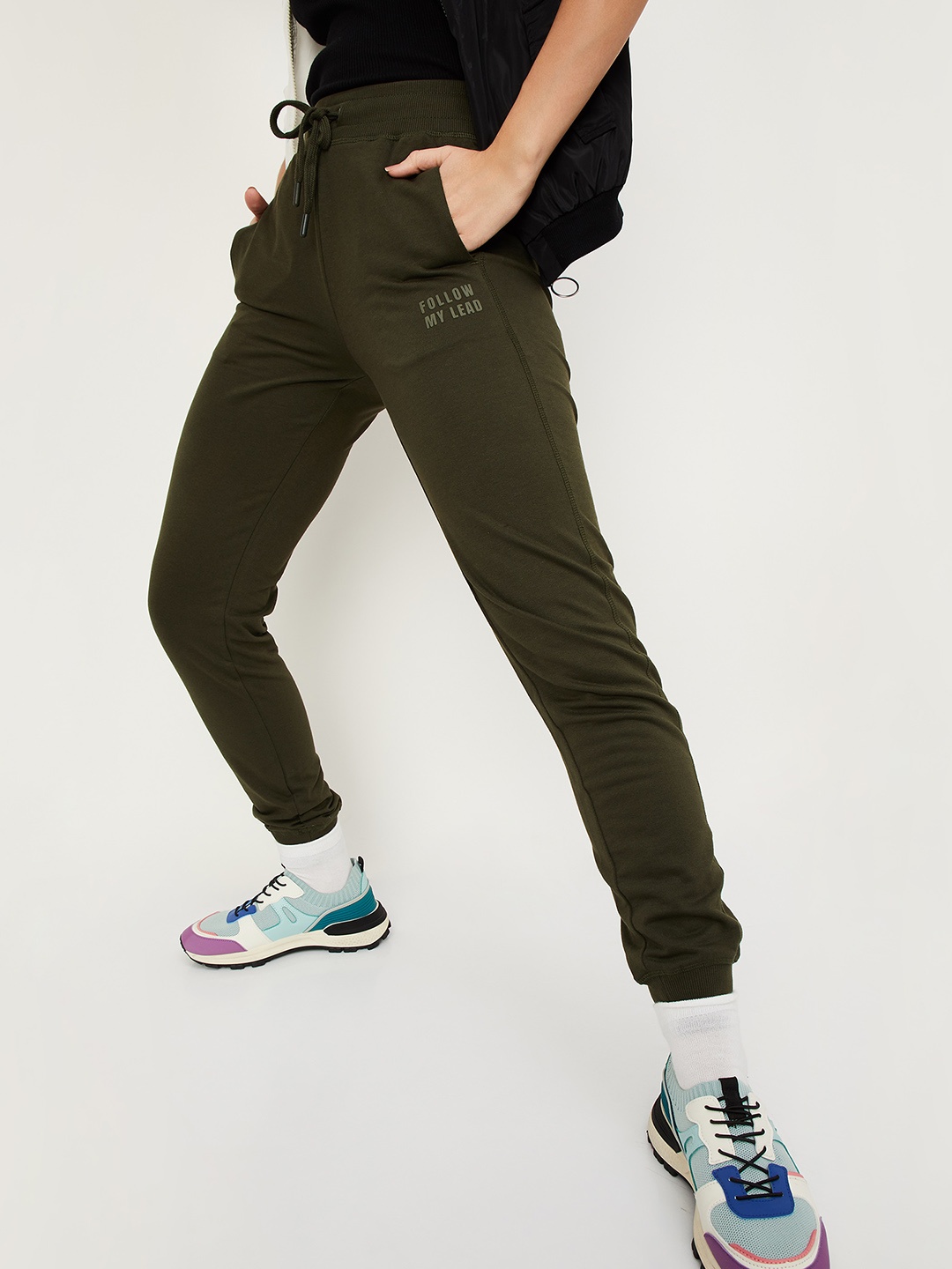 

max Women Mid-Rise Joggers, Green