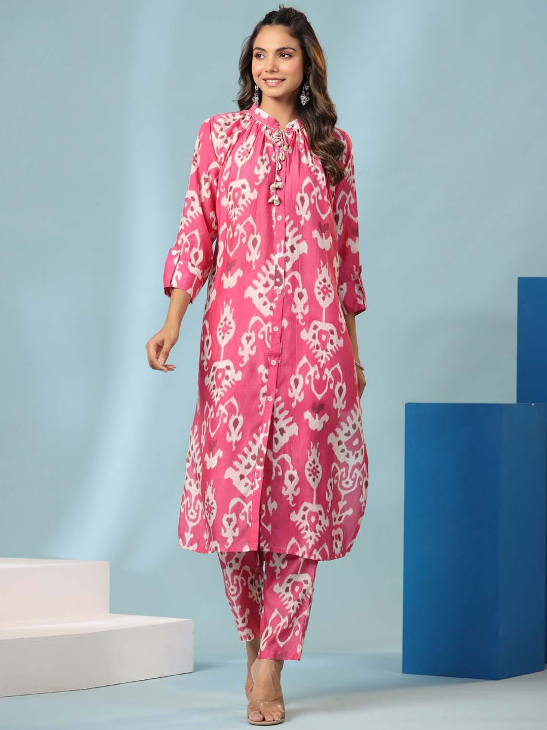 

Meena Bazaar Ethnic Motifs Printed Mandarin Collar Regular Kurta with Trousers, Pink