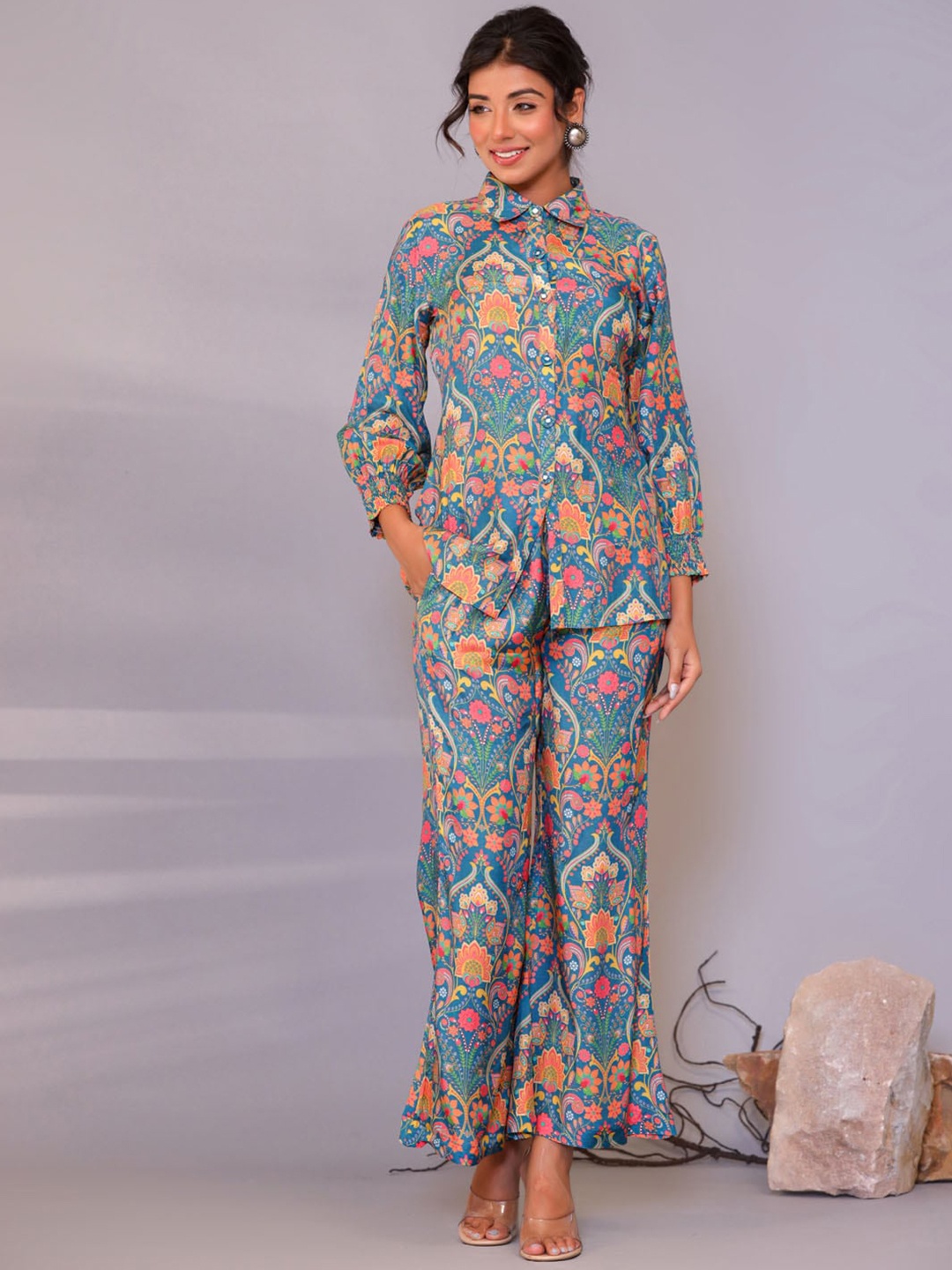 

Meena Bazaar Ethnic Motifs Printed Pure Silk Shirt & Palazzo, Sea green