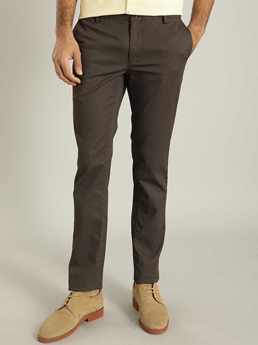 

Indian Terrain Men Brooklyn Slim Fit Mid-Rise Plain Regular Trousers, Grey