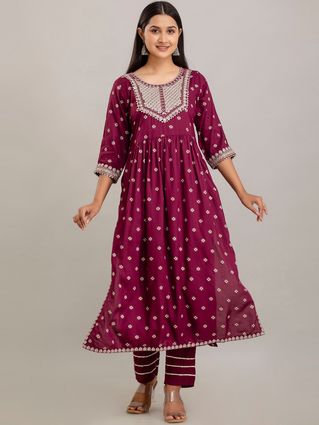 

SP DESIGNS Floral Printed Thread Work A-Line Kurta With Trousers & Dupatta, Maroon