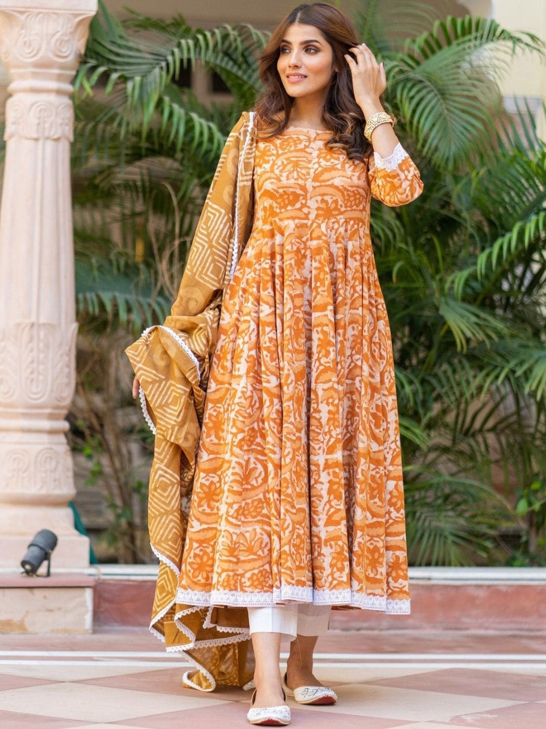 

Karagwals fab Floral Printed Pure Cotton Kurta with Palazzos & With Dupatta, Mustard