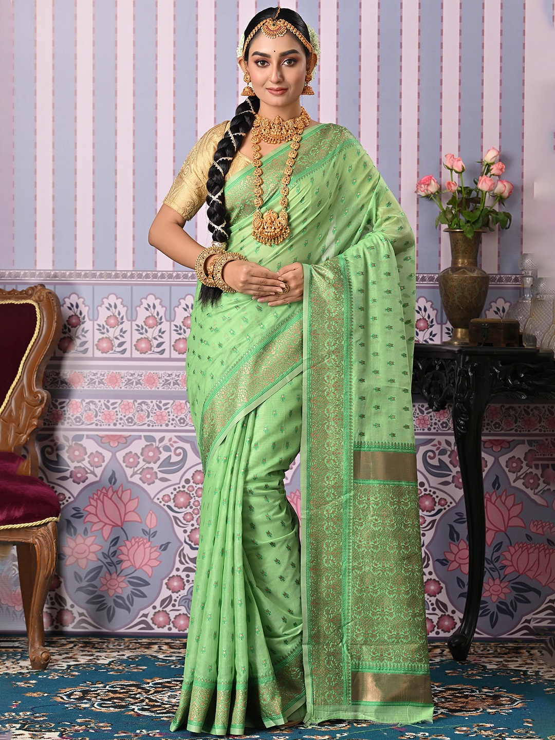 

Anouk Lime Green & Gold-Toned Ethnic Motifs Woven Design Zari Art Silk Banarasi Saree