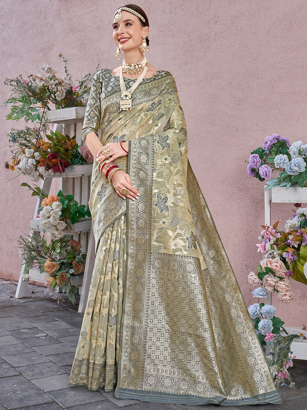 

Anouk Woven Design Zari Linen Blend Saree, Off white