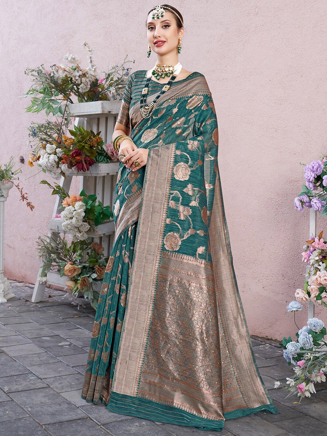 

Anouk Woven Design Zari Linen Blend Saree, Green