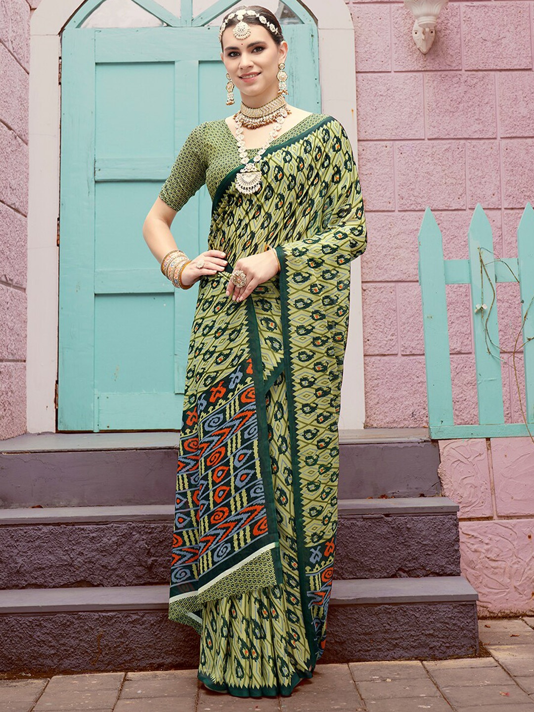 

Anouk Paisley Printed Saree, Green