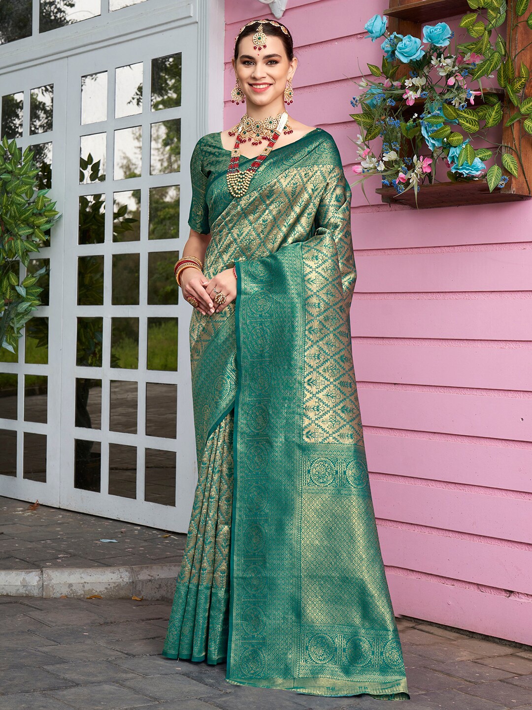 

Anouk Ethnic Motifs Woven Design Zari Detail Kanjeevaram Saree, Green