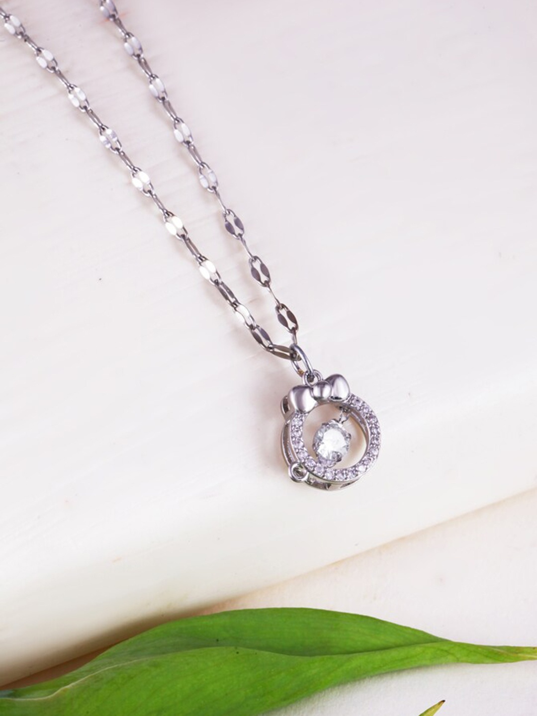 

MEENAZ Silver-Plated American Diamond-Studded Chain With Pendant