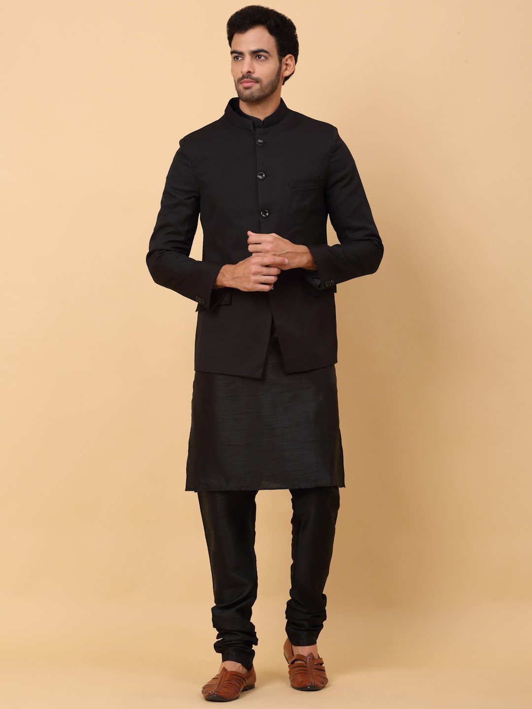 

KRAFT INDIA Mandarin Collar Kurta With Churidar & Twill Jacket, Black