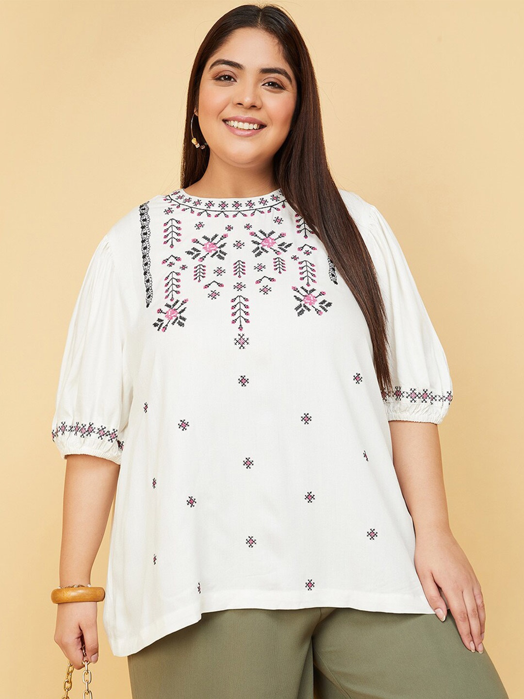 

max Plus Size Ethnic Motifs Printed Puff Sleeves Top, White