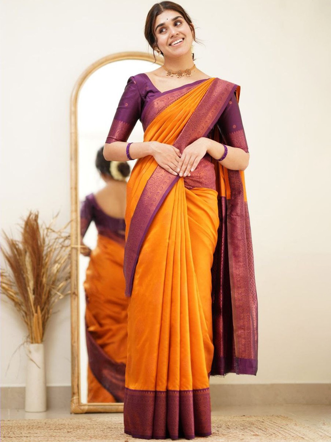 

TIEXA Zari Pure Silk Banarasi Saree, Orange
