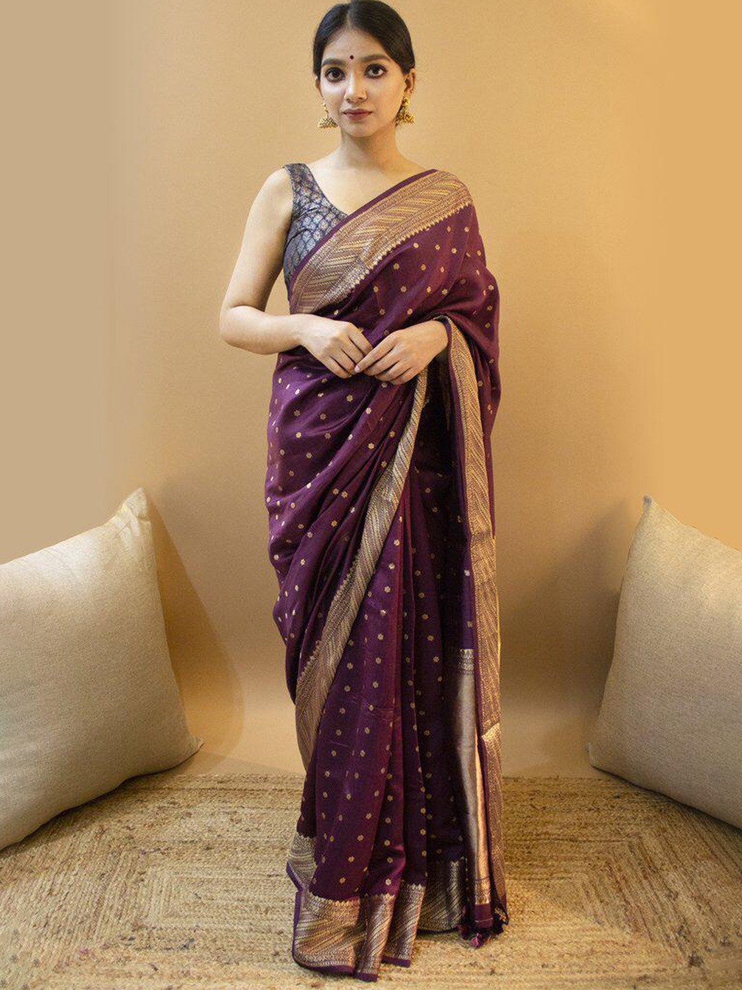 

TIEXA Floral Woven Design Zari Pure Silk Banarasi Saree, Purple