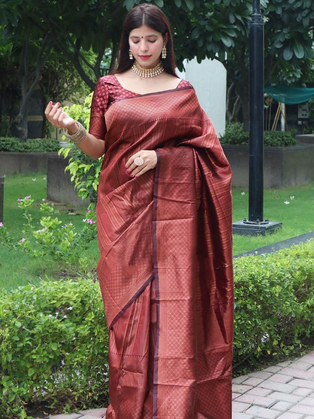 

TIEXA Woven Design Zari Pure Silk Banarasi Saree, Maroon