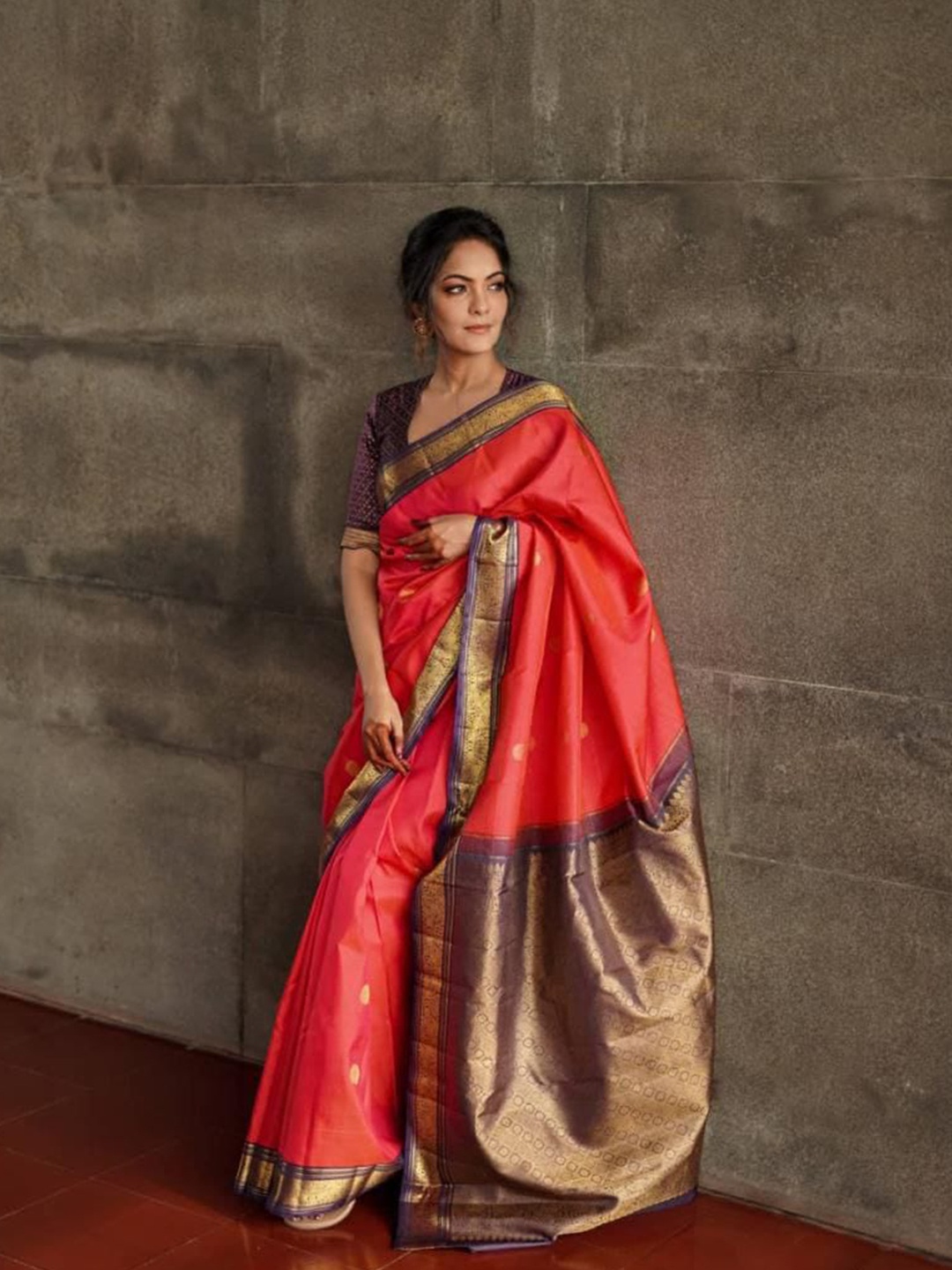 

TIEXA Ethnic Motifs Woven Design Zari Pure Silk Banarasi Saree, Coral